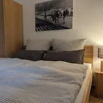 Apartschoen