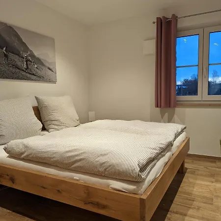 Apartschoen