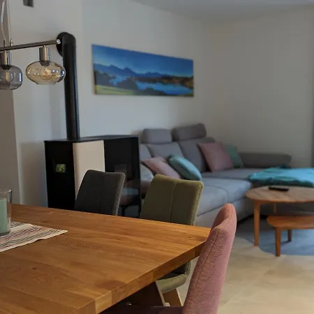 Apartschoen