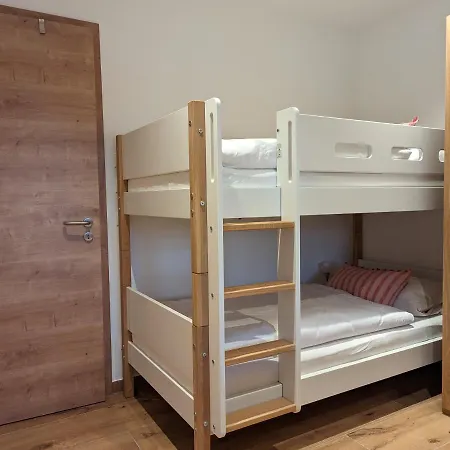 Apartschoen